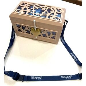 Disney SNOW WHITE Movie Heart Box Popcorn Bucket Regal Cinema 2025 Huntsman Toy